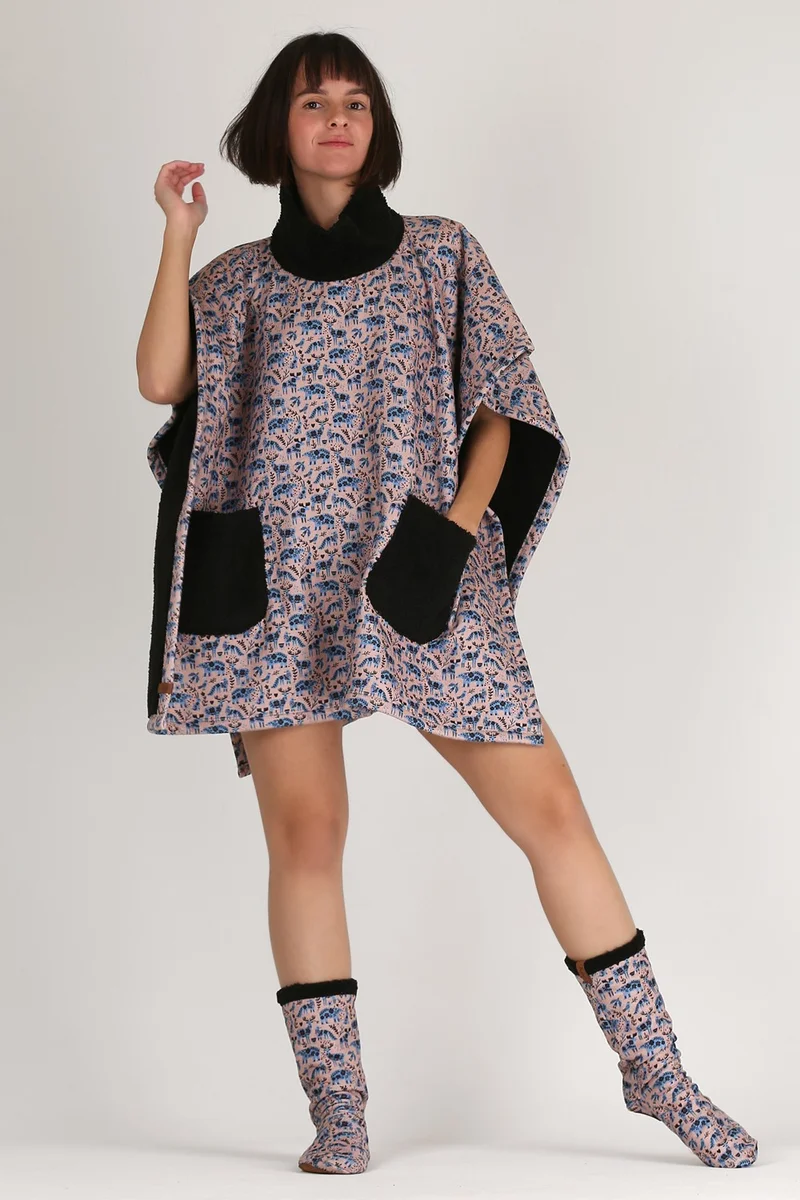 هامور Dough Women's Home Wear Double-Sided Poncho Dressing Gown Wellsoft Plush Nordic PNC-043