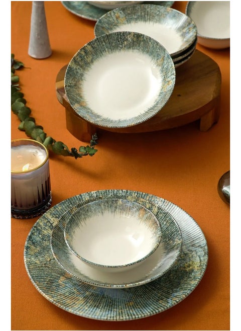 Eksen 18-Piece 6-Serving Porcelain Dinnerware Set Made in Turkey