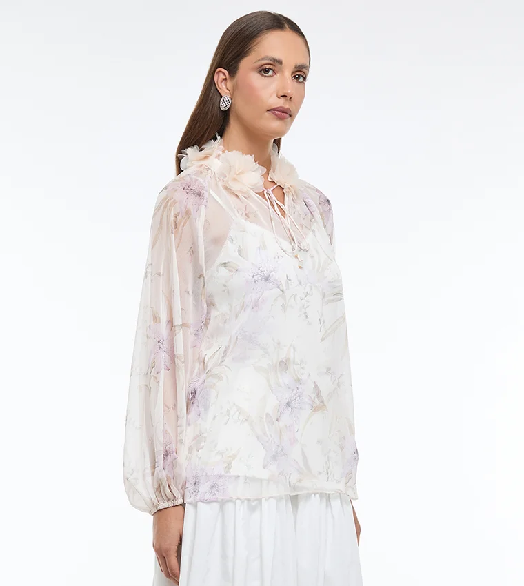 بي سي بي جي BCBG WOVEN BLOUSE WITH 3D FLOWERS AT NECK