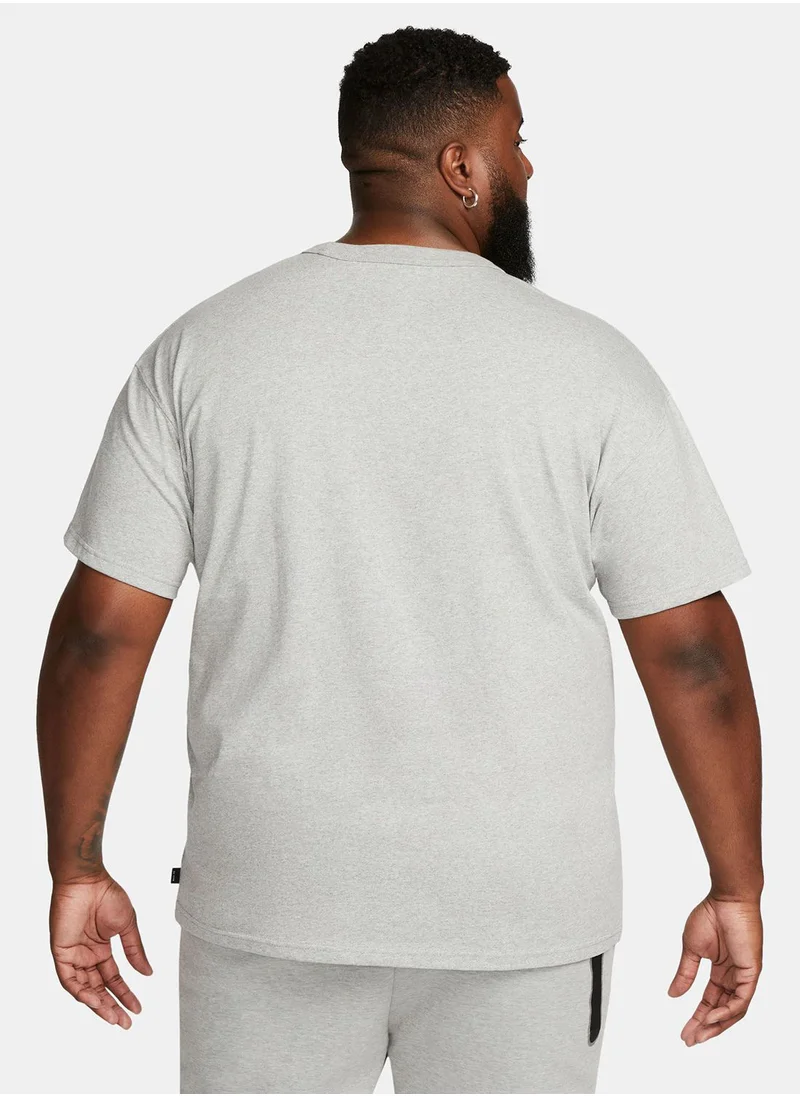 نايكي Nsw Prem Essential T-Shirt