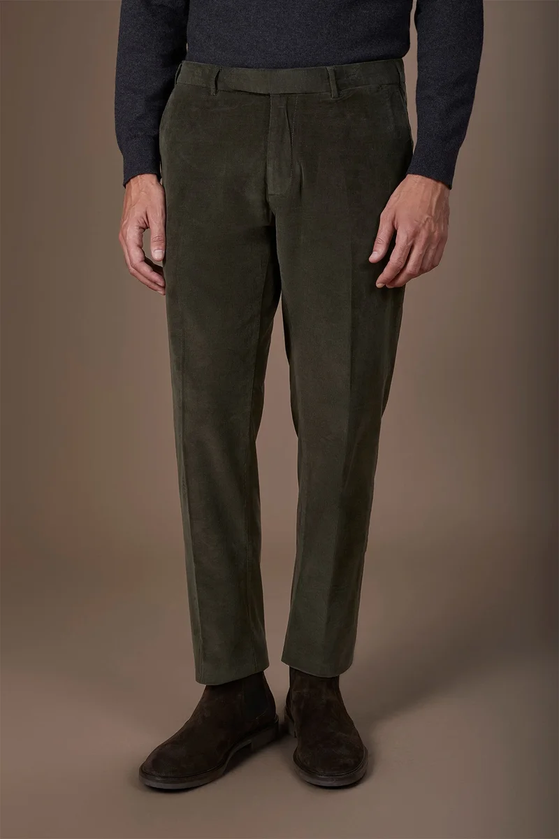 Men's classic trousers in 1000-line velvet regular fit - Olive Green