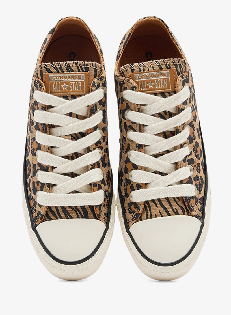 كونفرس تشاك تايلور أول ستار