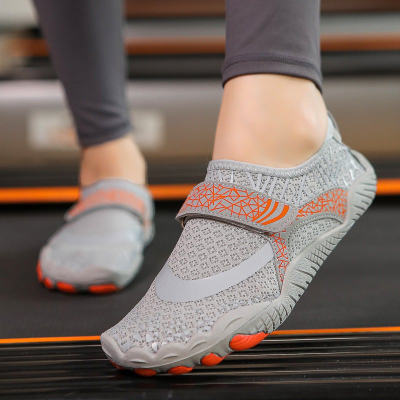 Cushioned Fitness Shoes for Yoga  Running CK212 light gray 