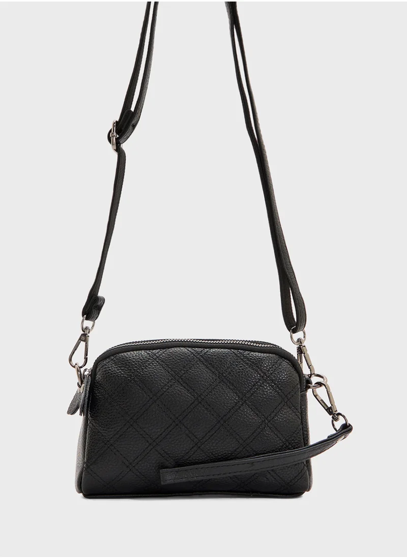 ايلا Quilted Classic Crossbody