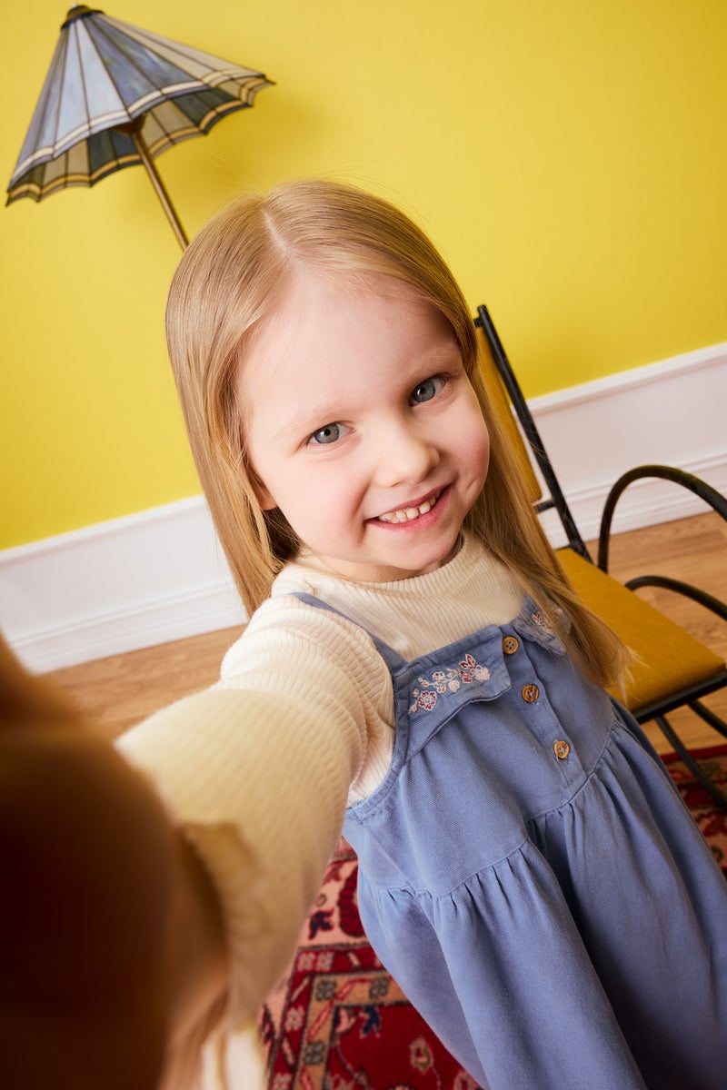 ديفاكتو فستان بناتي مطرز تيشيرت وفستان - قطعتين - Image 2