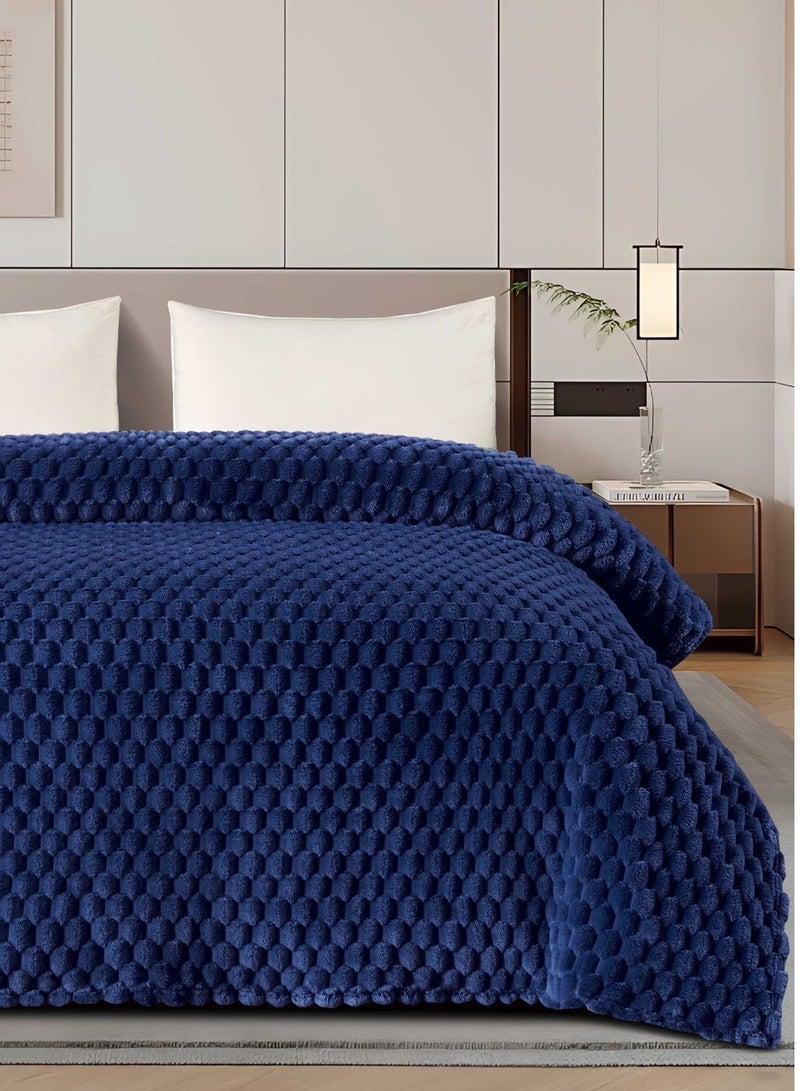 مينجلي بطانية سرير ناعمة الملمس محفر نفرين صيفي 1.8  كليو جرام مقاس كينج 220x200 سم - Image 2