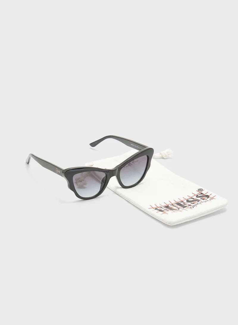 GUESS GUESS Shape Sunglasses
