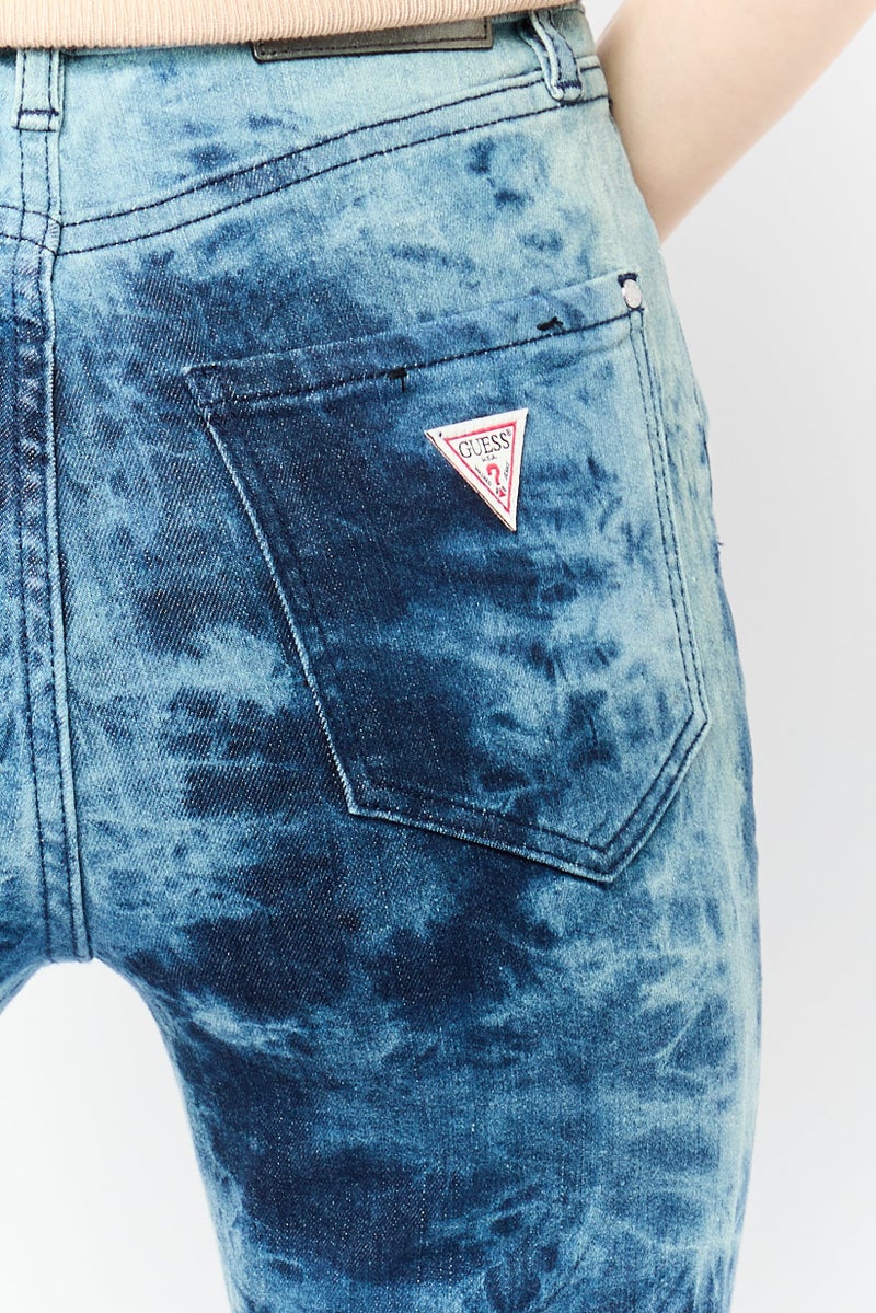 GUESS Women Ultimate Skinny Fit Wash Stretchable Denim, Blue - Image 3