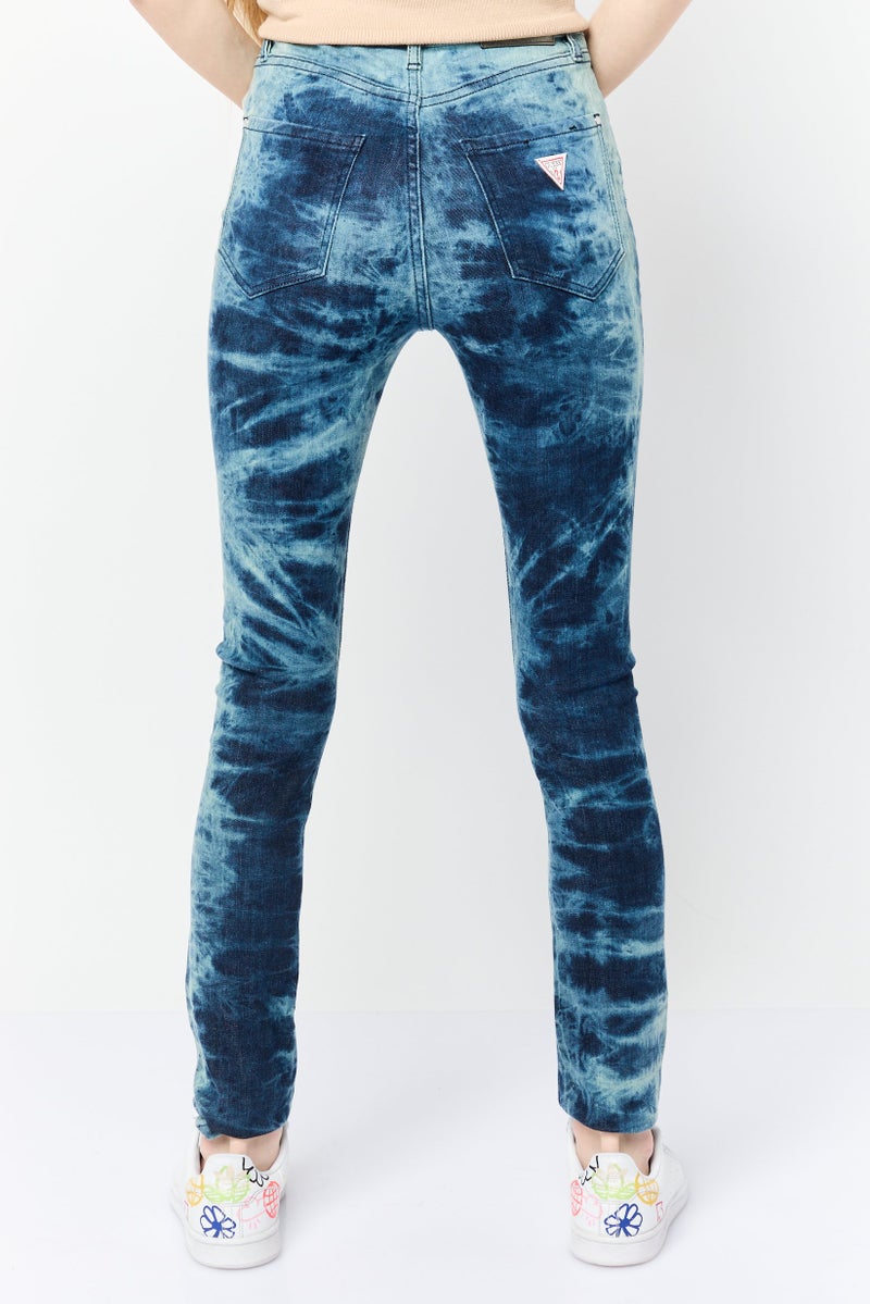 GUESS Women Ultimate Skinny Fit Wash Stretchable Denim, Blue - Image 4