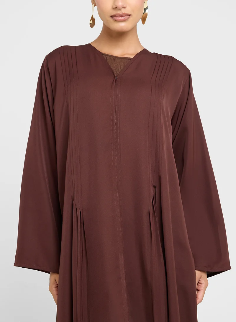Khizana Abaya With Back Pleat & Sheila