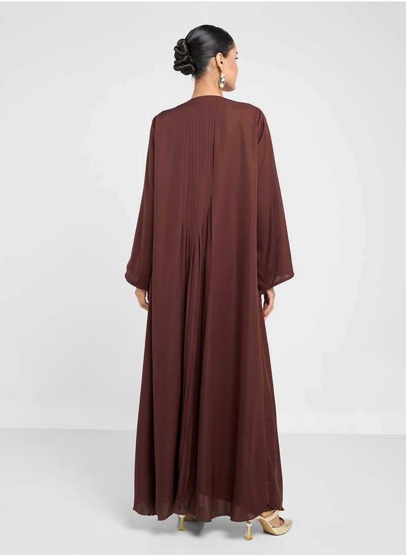 Khizana Abaya With Back Pleat & Sheila  - Image 2