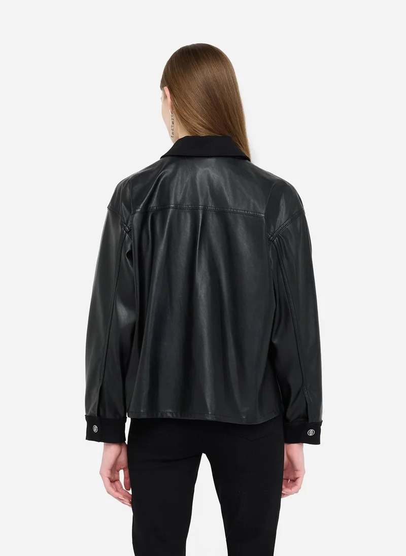 ليو جو جاكيت قماش مطلي