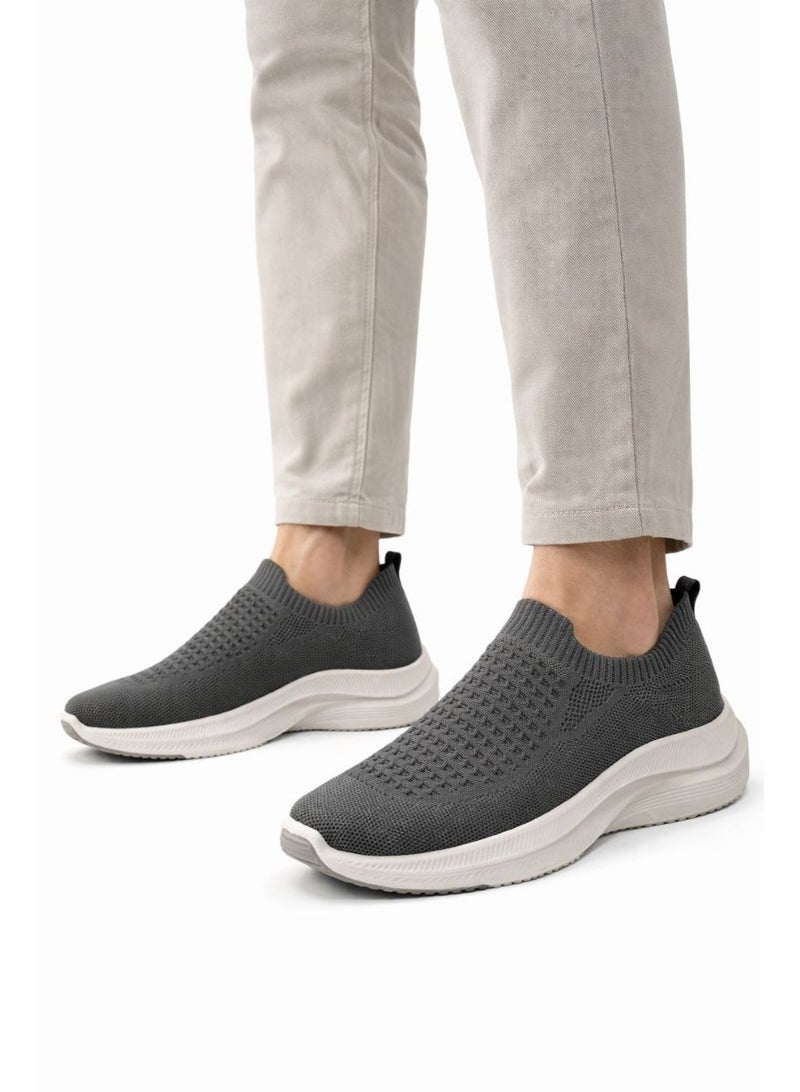 Men's Slip-On Sneakers with Breathable Flyknit Upper and Flexible Sole - Image 4