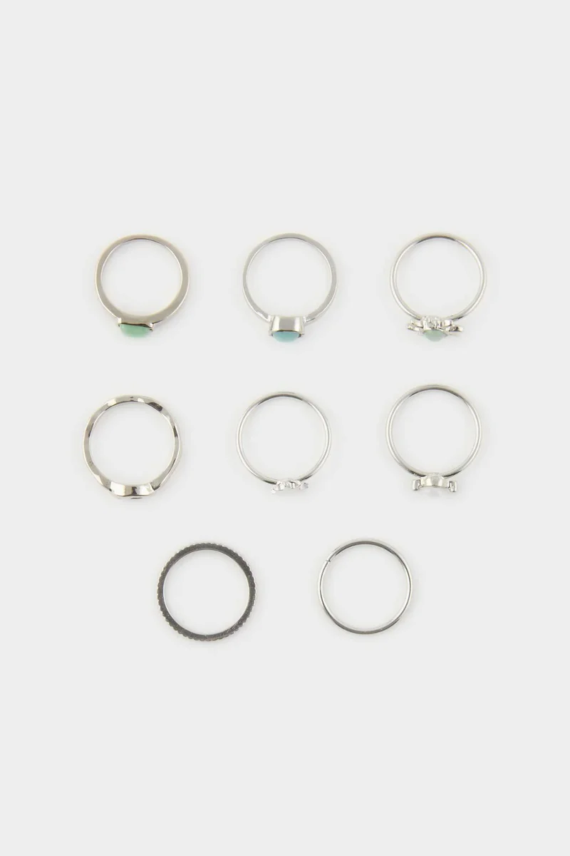 Woman 8 Piece Rings