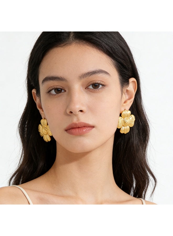 AMETOER 18K Plated Gold Vintage Sunflower Stud Earrings | Classic Floral Design for Timeless Elegant - Image 2