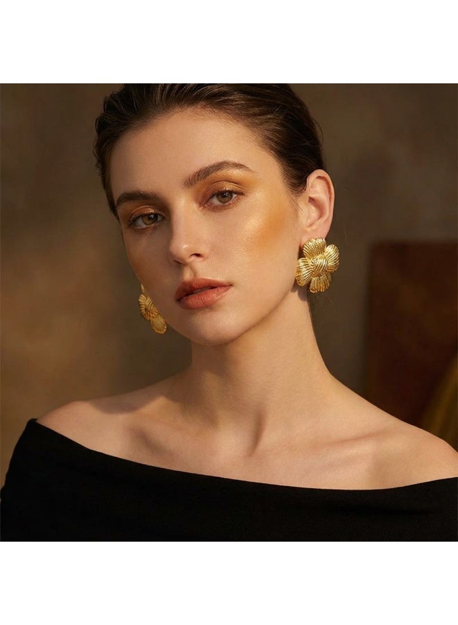 AMETOER 18K Plated Gold Vintage Sunflower Stud Earrings | Classic Floral Design for Timeless Elegant - Image 4