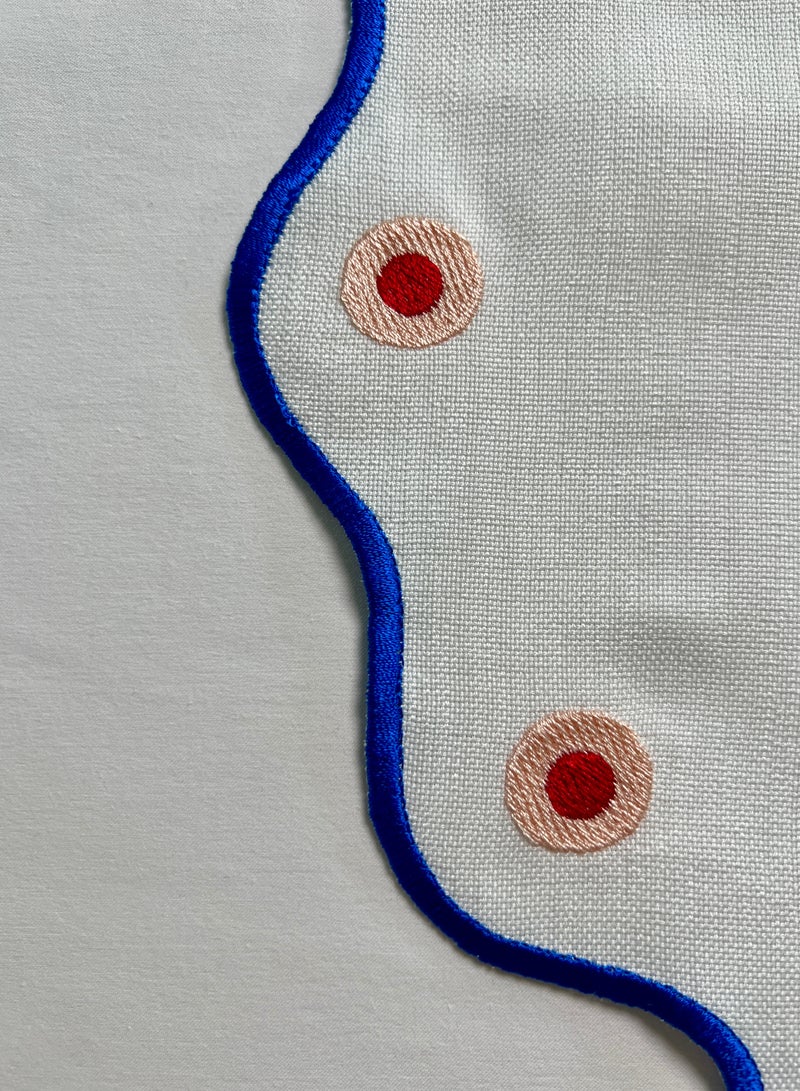 باتشي ميلانو مفرش طاولة مطرز دائري على شكل قلب-38 سم من الكتان المزخرف-مفرش طاولة لتناول الطعام أو طاولة القهوة-قابل لإعادة الاستخدام ، قابل للغسل ، تصميم رومانسي - Image 3