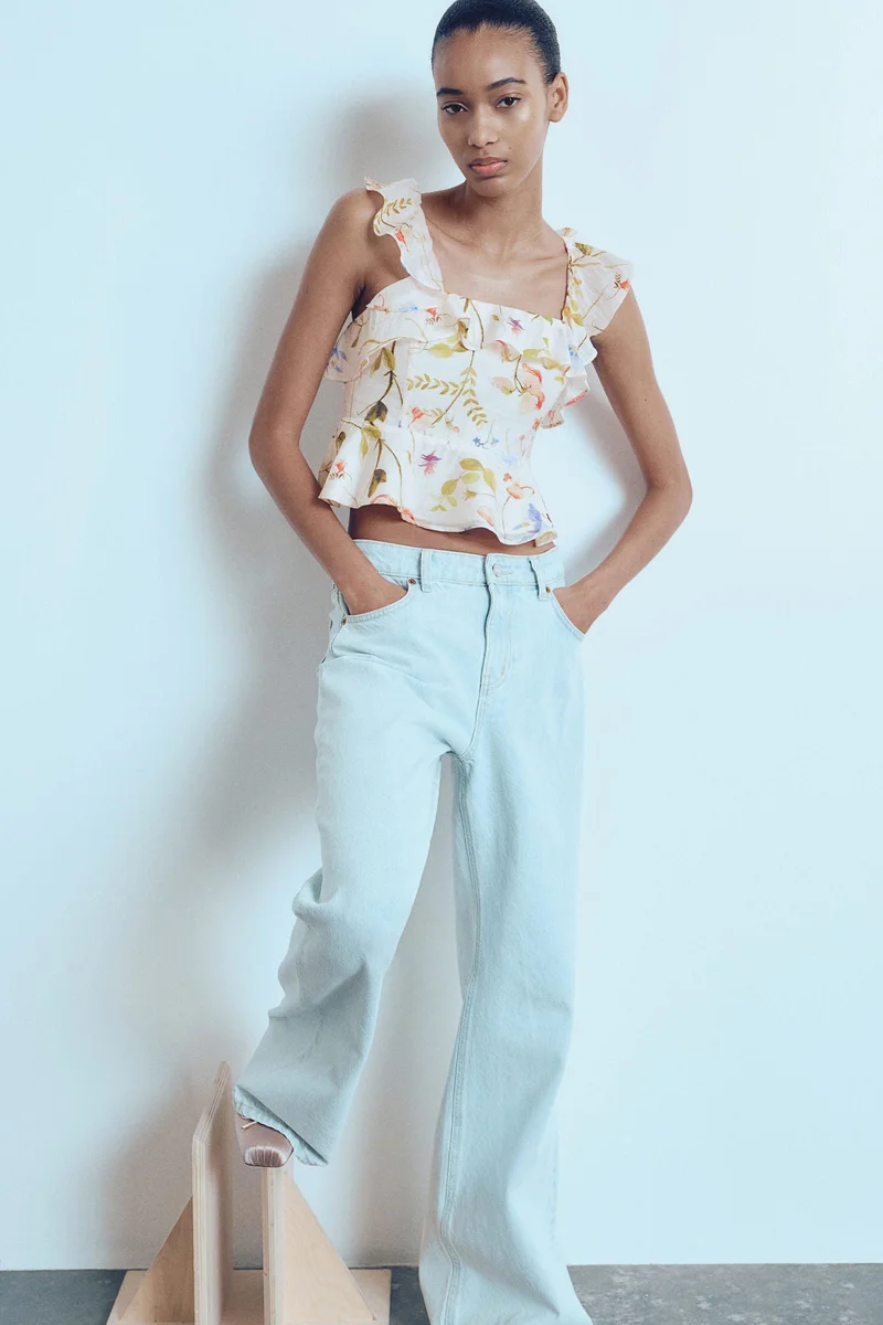 اتش اند ام بلوزة بحواف بيبلوم