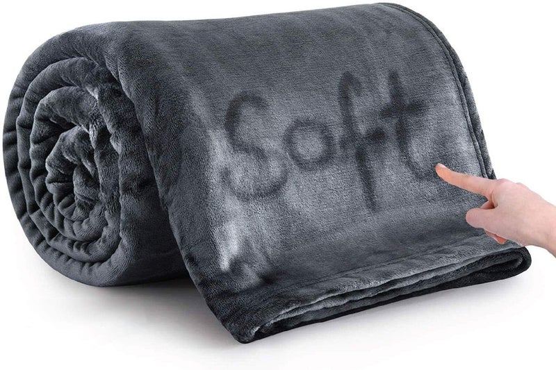 MOONLIGHT20015 Fleece Blanket  Super Soft Fuzzy Dark Grey Throw Blanket for Couch and Sofa  Lightweight Luxury 400 GSM Microfiber Fluffy Bed Blankets and Throws 50 x 60 Inches ThrowTravel