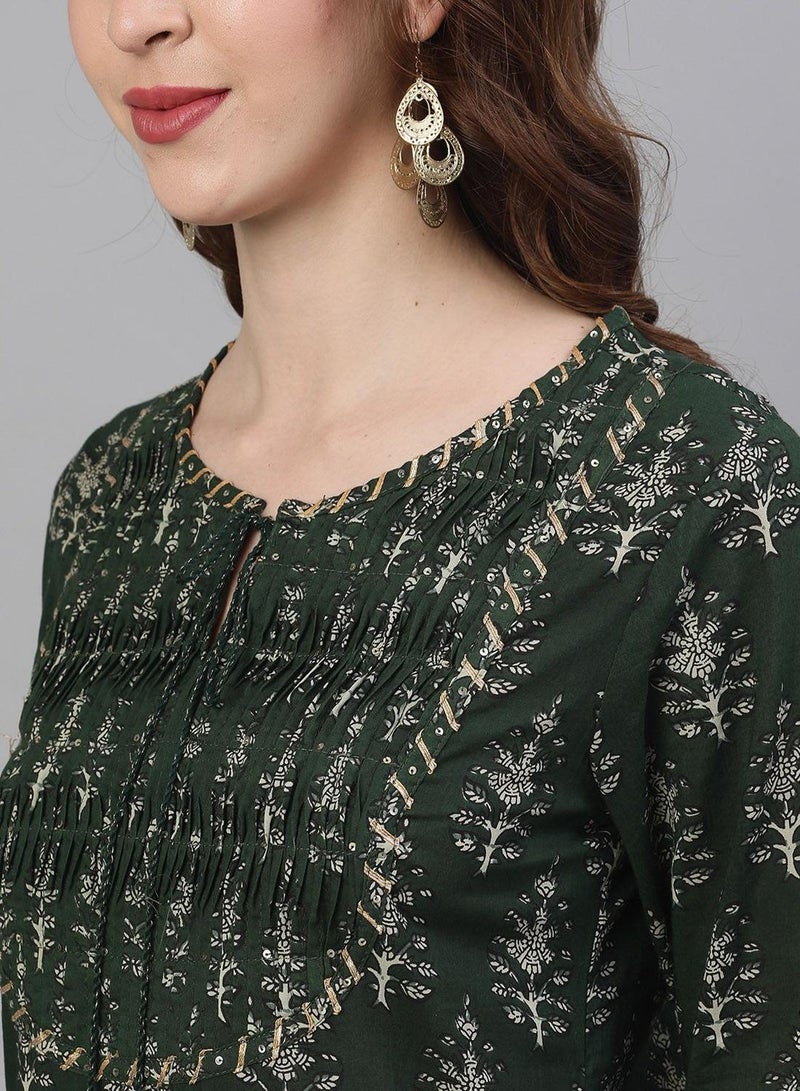 ISHIN Women's Olive 100% Cotton Printed Regular Fit Kurta Set  - Image 2
