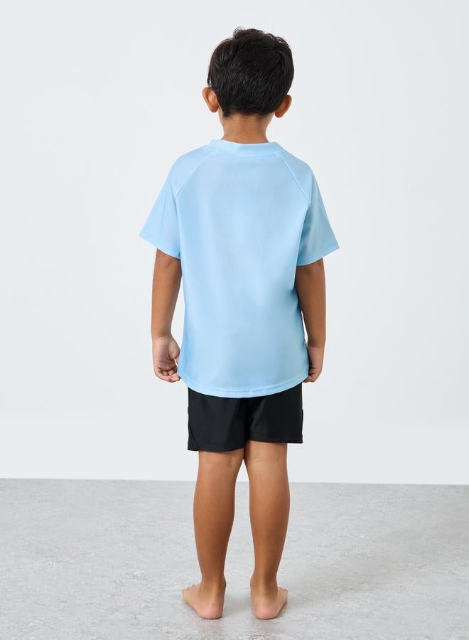 ستايلي طقم ستايلي من  قطع - بلوزة سباحة بأكمام راجلان مطبوعة وشورت وقبعة - Image 5