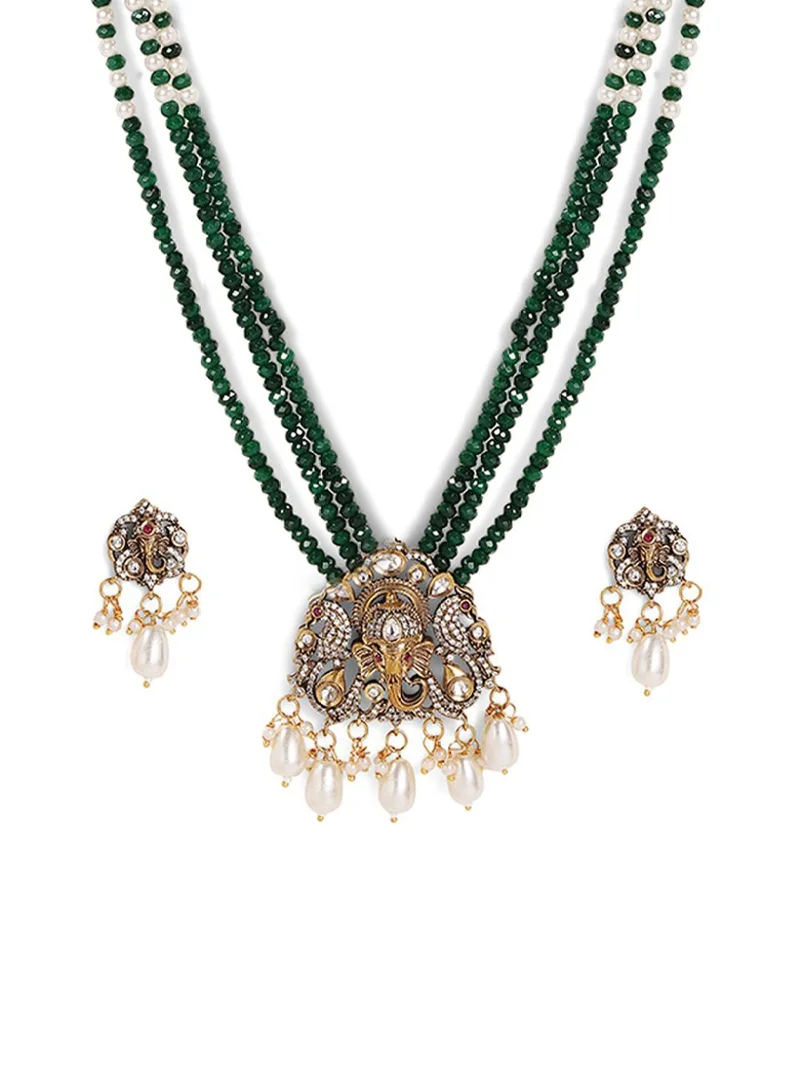 Priyaasi -Studded Pearls Beaded Jewellery Set