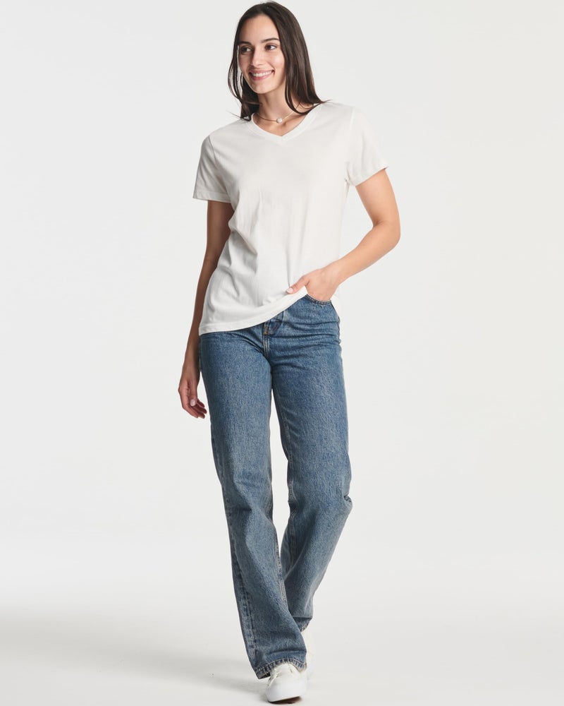 REALESSENTIALS Real Essentials 4 Pack: Women's Classic-Fit Cotton Short-Sleeve V-Neck T-Shirt (Available in Plus Size) - Image 5