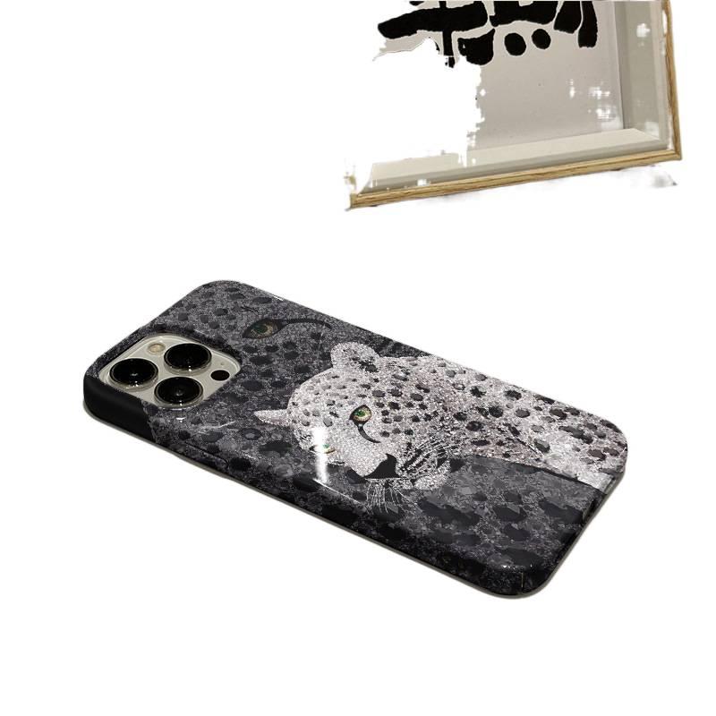 MS Film Protective Case for iPhone 15 / 15 Plus / 15 Pro / 15 Pro Max with Sparkling Snow Leopard Pattern and Drop Protection plus Shockproof plus Scratch Resistant in White - Image 3