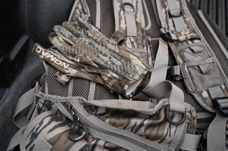 Nomad Mens Fingerless Turkey Glove | Camo Fingerless Hunting Glove, Mossy Oak Bottomland, Medium/Large - Image 5