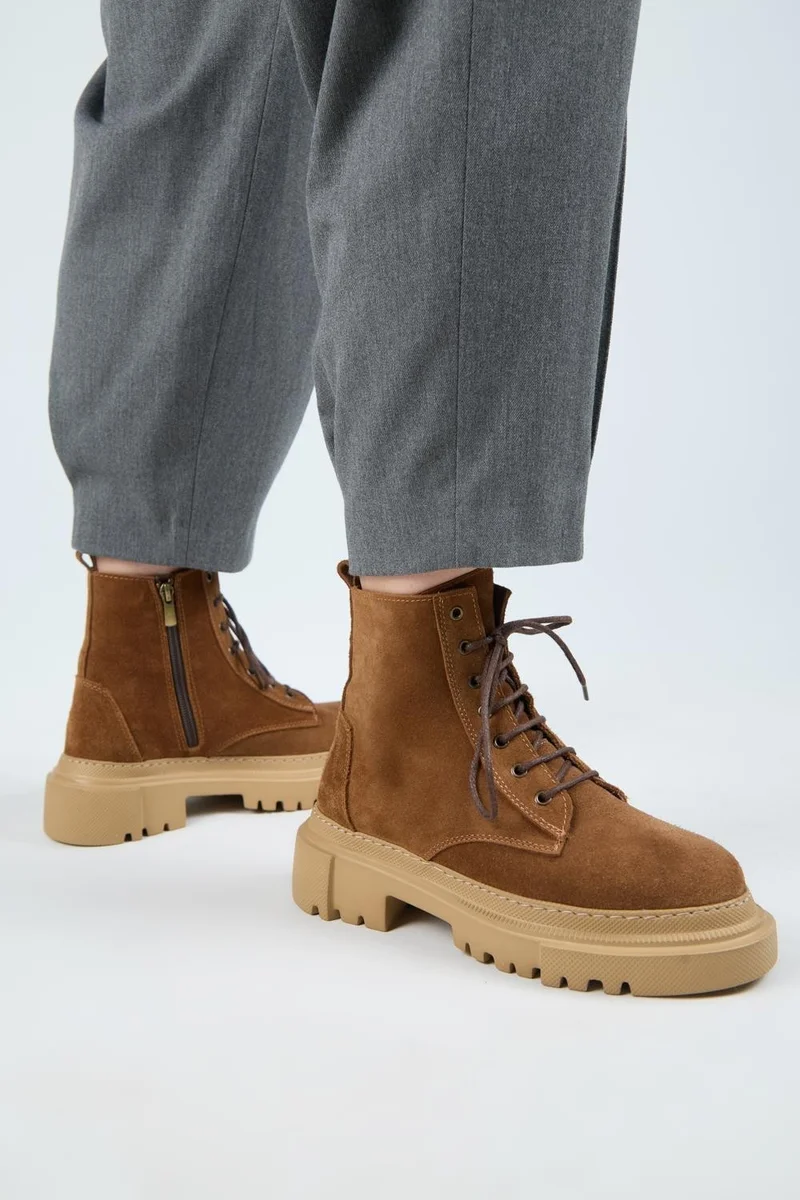 مانجيرو أحذية نسائية من الجلد الطبيعي من مانيجيرو (ديلزار) برباط وسحاب داخلي، لون بني فاتح