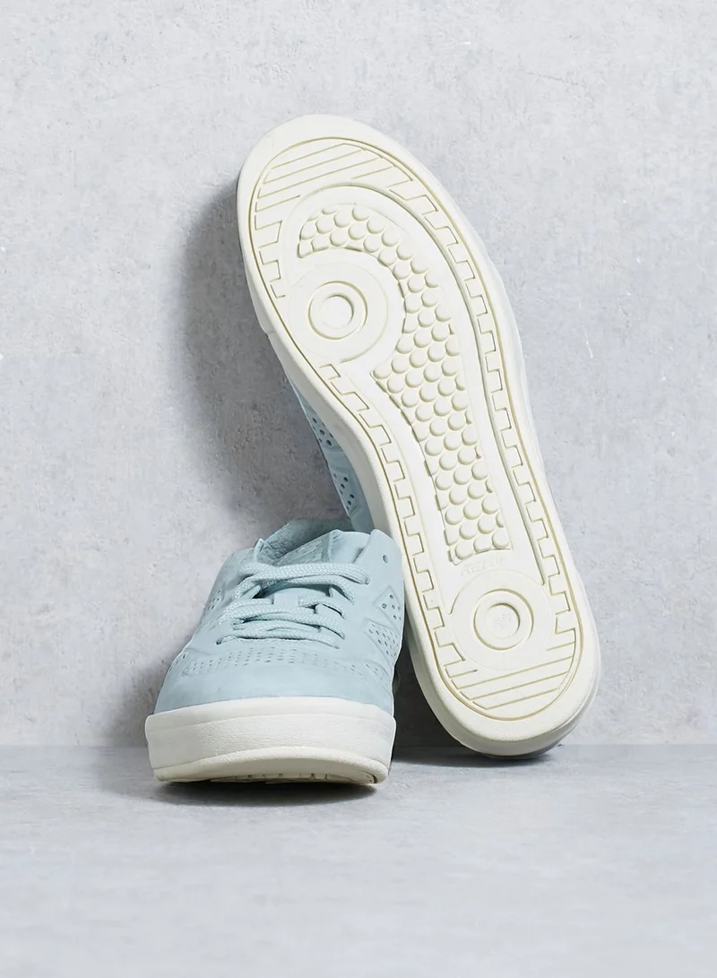 New Balance CRT300 Sneakers