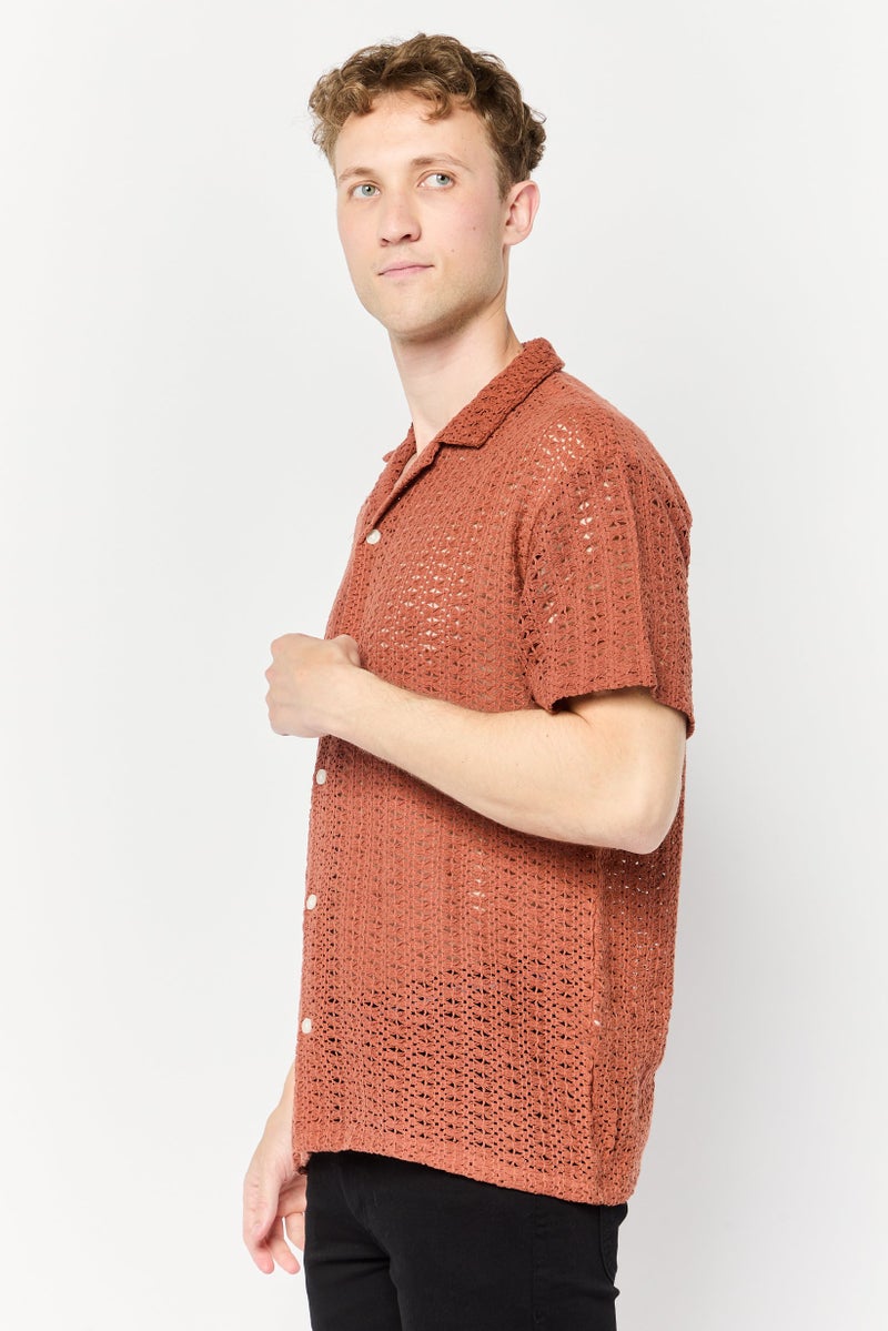JACK & JONES قميص رجالي بقصة عادية بأكمام قصيرة مع ثقوب، بني - Image 4
