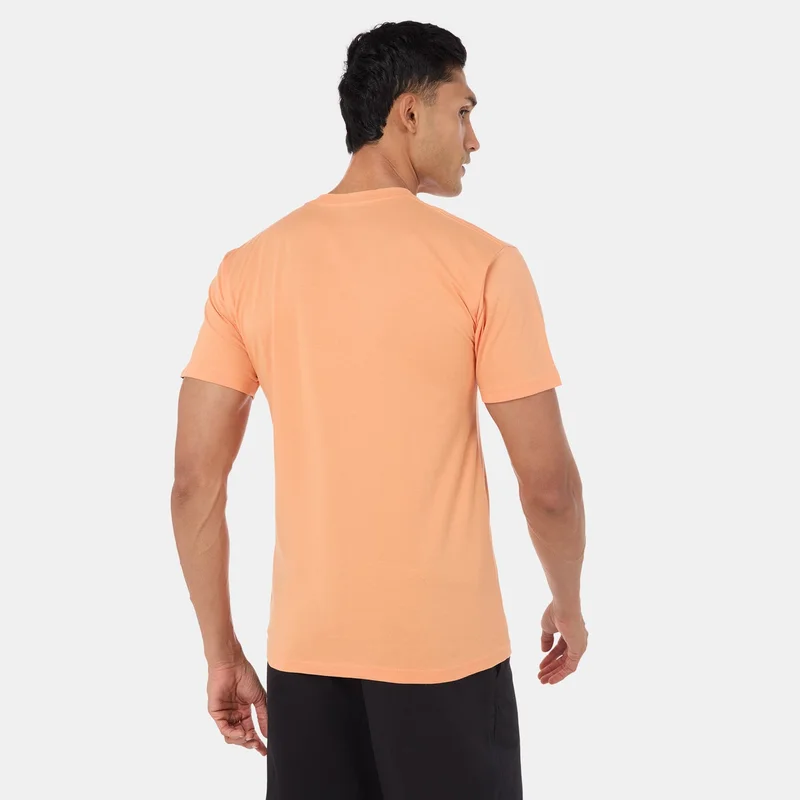 فانز تيشيرت رجالي بشعار الصدر الأيسر