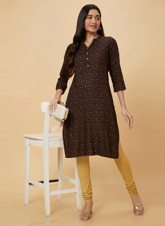 جلو باص كورتا بطباعة وقصة مستقيمة