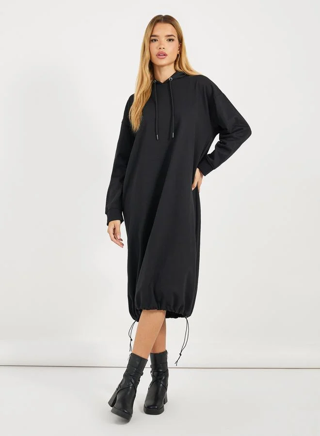 Styli Hooded Black Midi Dress