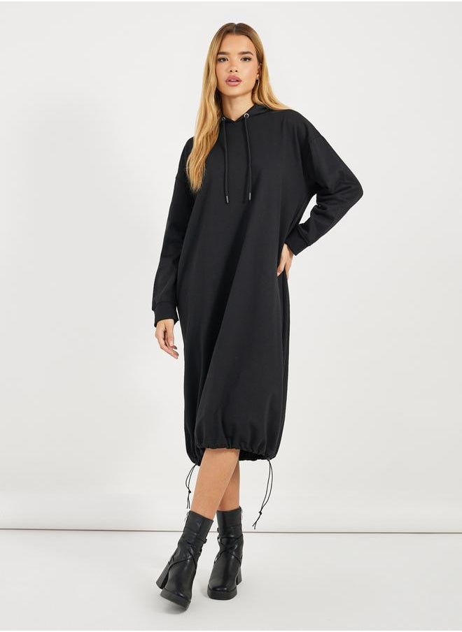 Styli Hooded Black Midi Dress  - Image 4