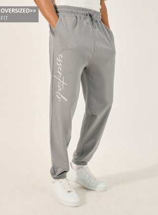 Styli Slogan Print Oversized Jogger with Slip Pocket - pzsku/Z61C104EB6F2D2001D4D1Z/45/1750095608/49eda28e-fef0-49bb-81b7-be7cb053d523