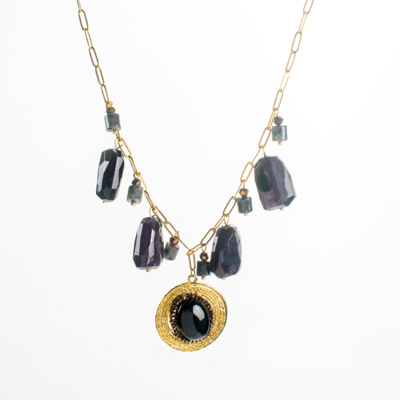 سلسلة استانليس ستيل ذهبي مع دلايات من الأحجار السوداء - Image 1