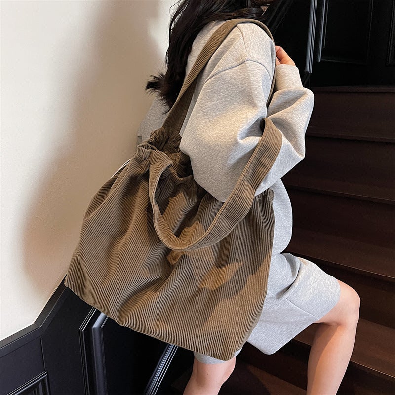 Style Rice Solid Color Vintage Velvet Women'S Bag Ins Simple Shoulder Bag Work Commuter Tote Bag - Image 3
