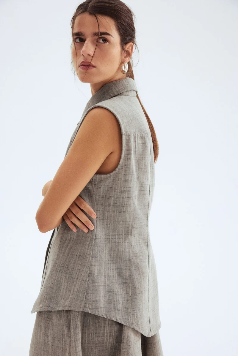 H&M Sleeveless shirt