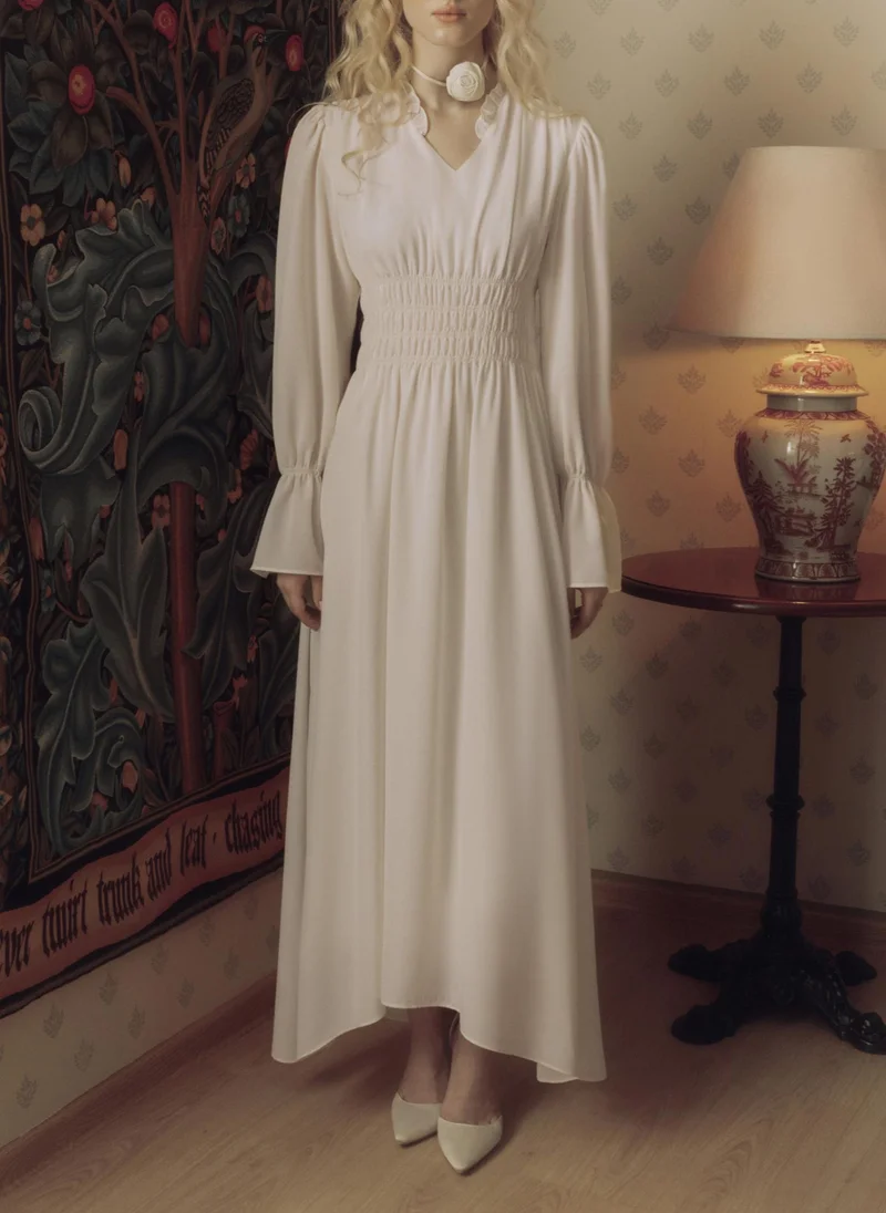 Lichi Lightweight maxi dress with matching necklace