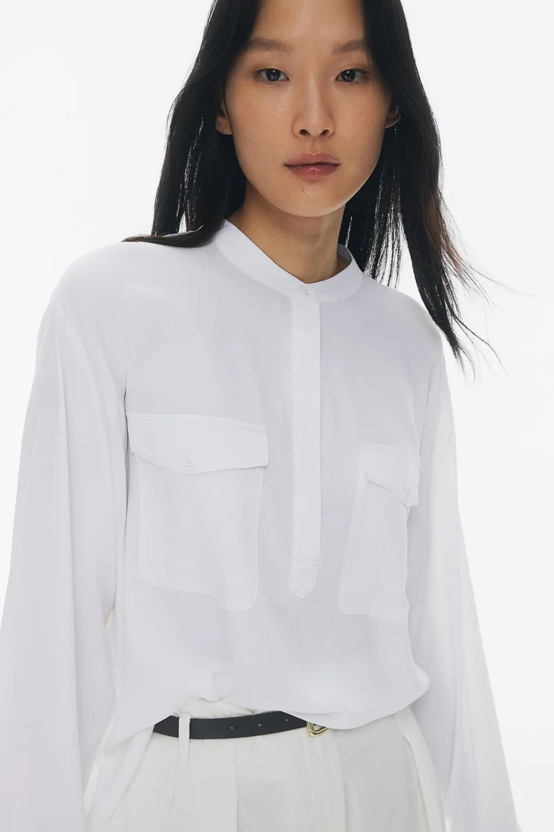 اتش اند ام بلوزة بقبة بدون طية