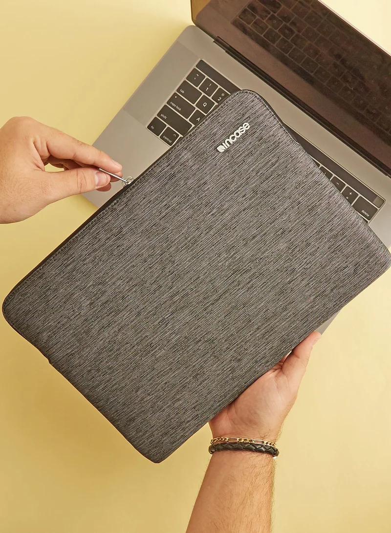 incase Macbook Pro Retina Slim Sleeve 13"