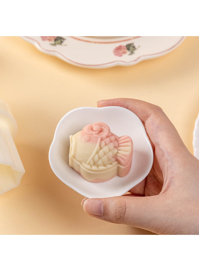 Osmanthus Mooncake Mold Style 2024 Pressing Ice Skin Hand Pressing Household Mung Bean Cake Flow Heart Mid-Autumn Chinese Style Cherry Blossoms-Color:Little Red Flower 50g1 Piece  - Image 5