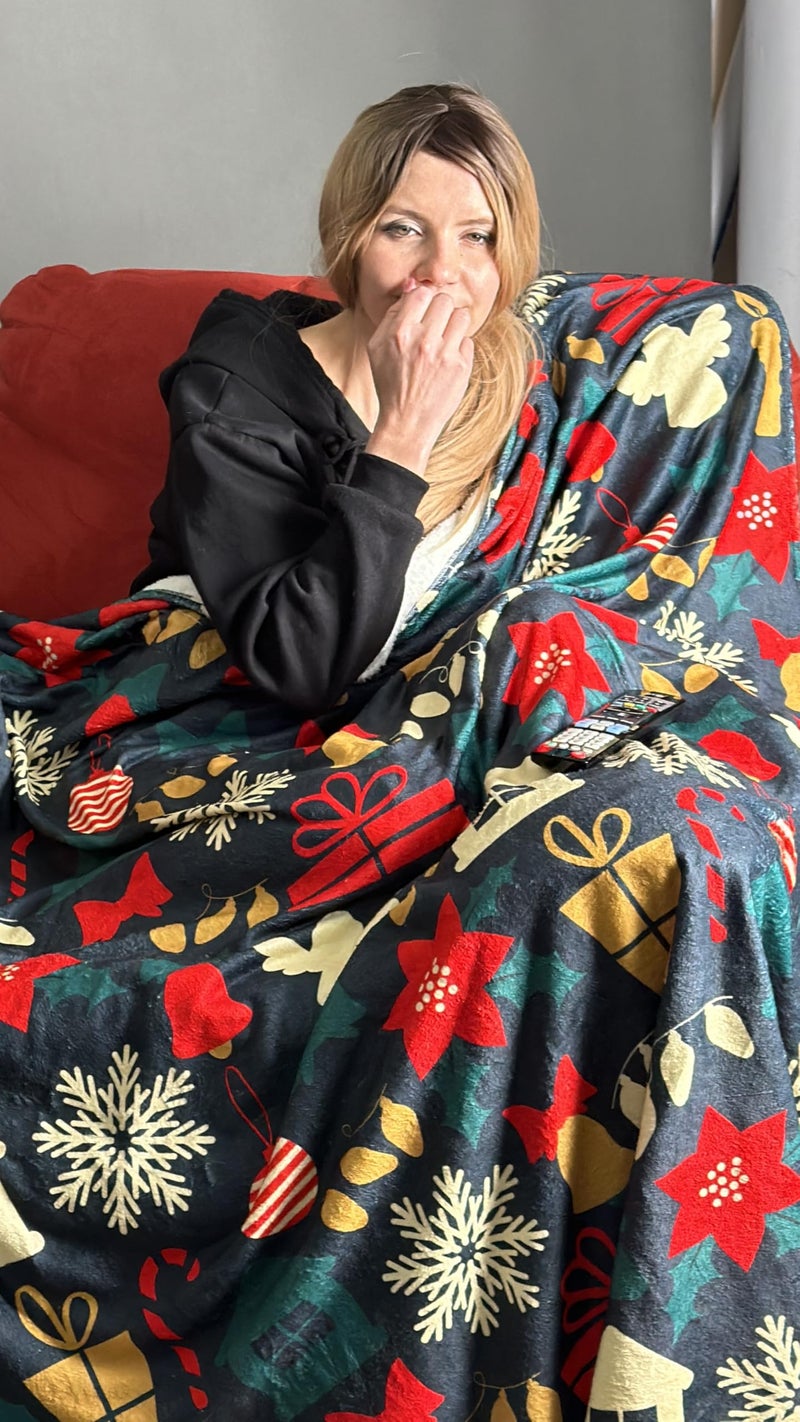 Christmas Holiday Throw Blanket - 120 x 160 cm - Multicolour - Warm Soft Velvet Fabric - Perfect for Cold Winter Nights - Great Gift Idea. - Image 2