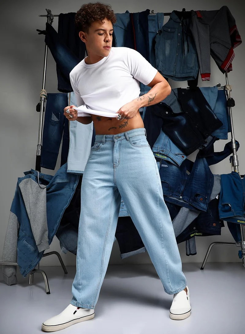 Campus Sutra Men's Light Blue Semi-Tapered Relaxed Denim Jeans