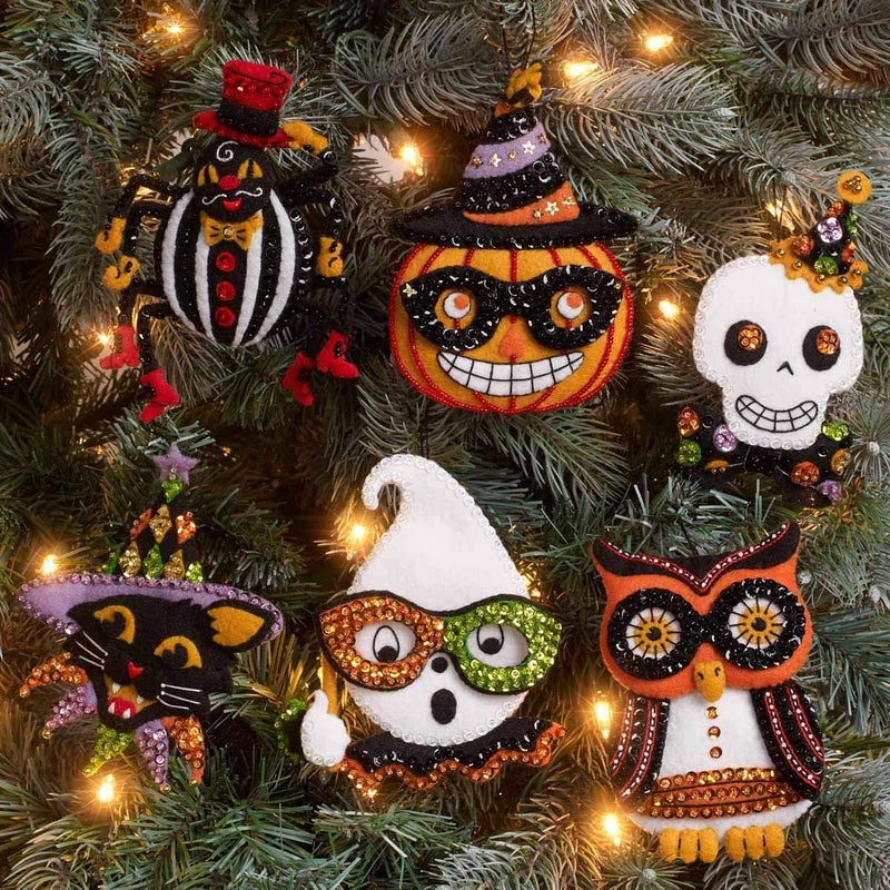 Bucilla 89276E Felt Applique Ornament Kit, Vintage Halloween, Set of 6 - Image 2