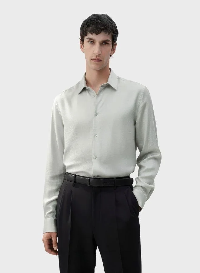 The Indian Garage Co Men Slim Fit Solid Cutaway Collar Full Sleeves Shirt