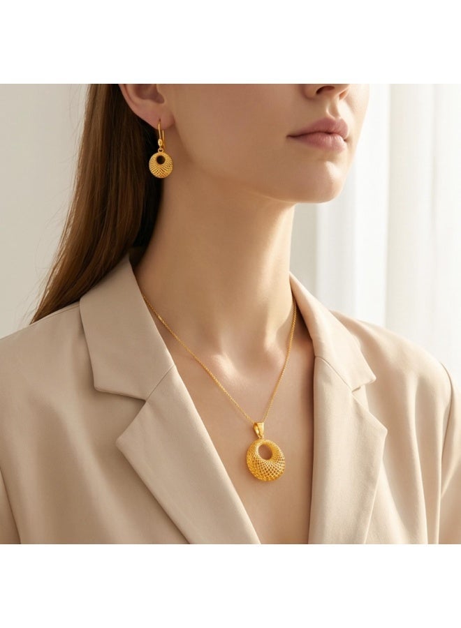 BAFLEH JEWELLERY Elegant 21K Yellow Gold Hollow Mesh Pendant Set, Timeless Luxury by Bafleh Jewellery - Image 3