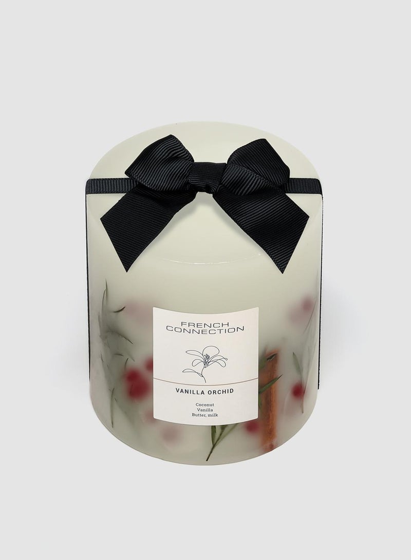 French Connection Botanical Infused Vanilla Orchid Candle 660G - Image 2